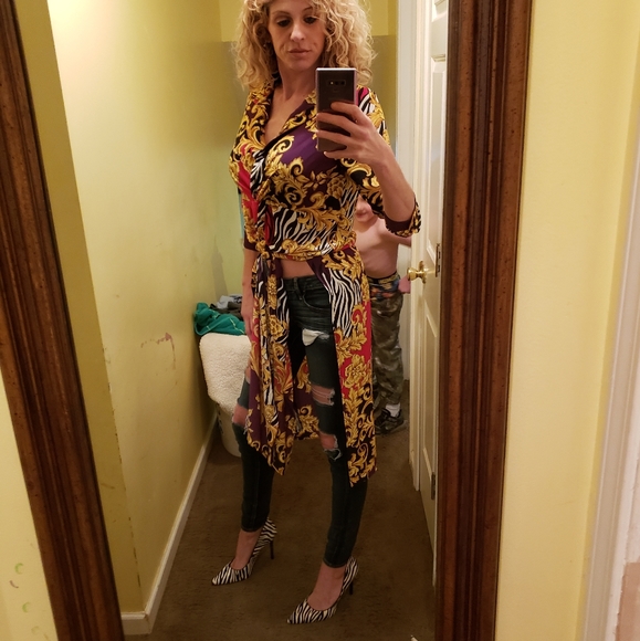 ❤ Make offers! If you bundle I give big discounts❤ - Picture 4 of 8